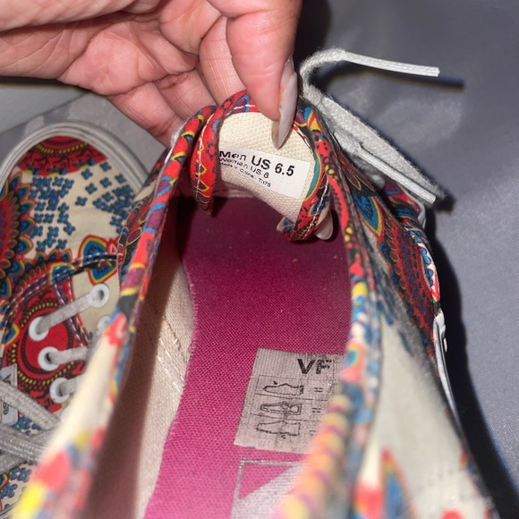 Multicolored Printed Vans - Picture 3 of 3